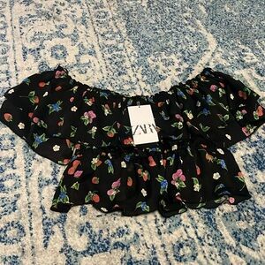 NWT women's zara M crop